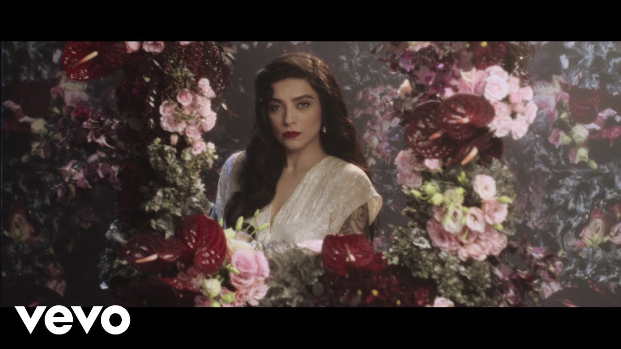 Mon Laferte - Funeral