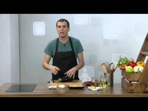 וִידֵאוֹ: איך מבשלים עוף חצילים