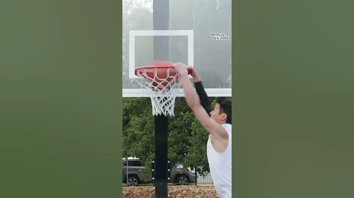 #Linsanity Jeremy Lin Takes Down Ronny Chieng | Ro...