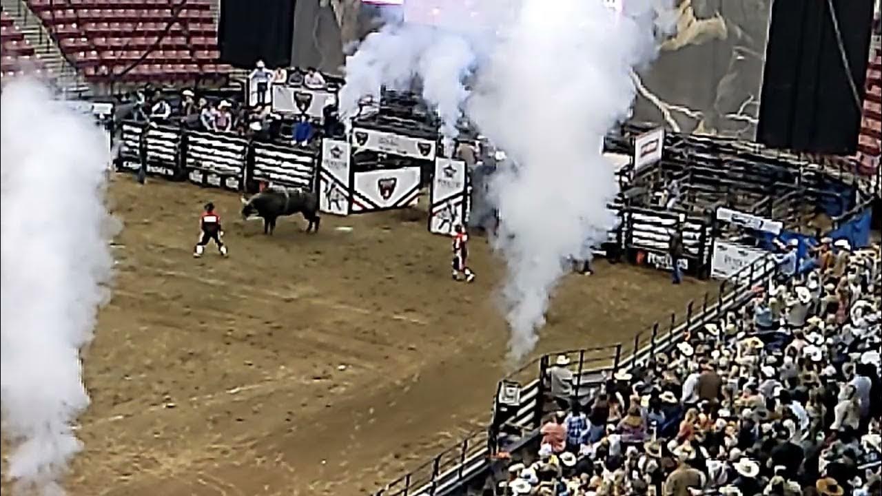 PBR Charleston SC 2022 Final full ride and Bull Lasso. YouTube