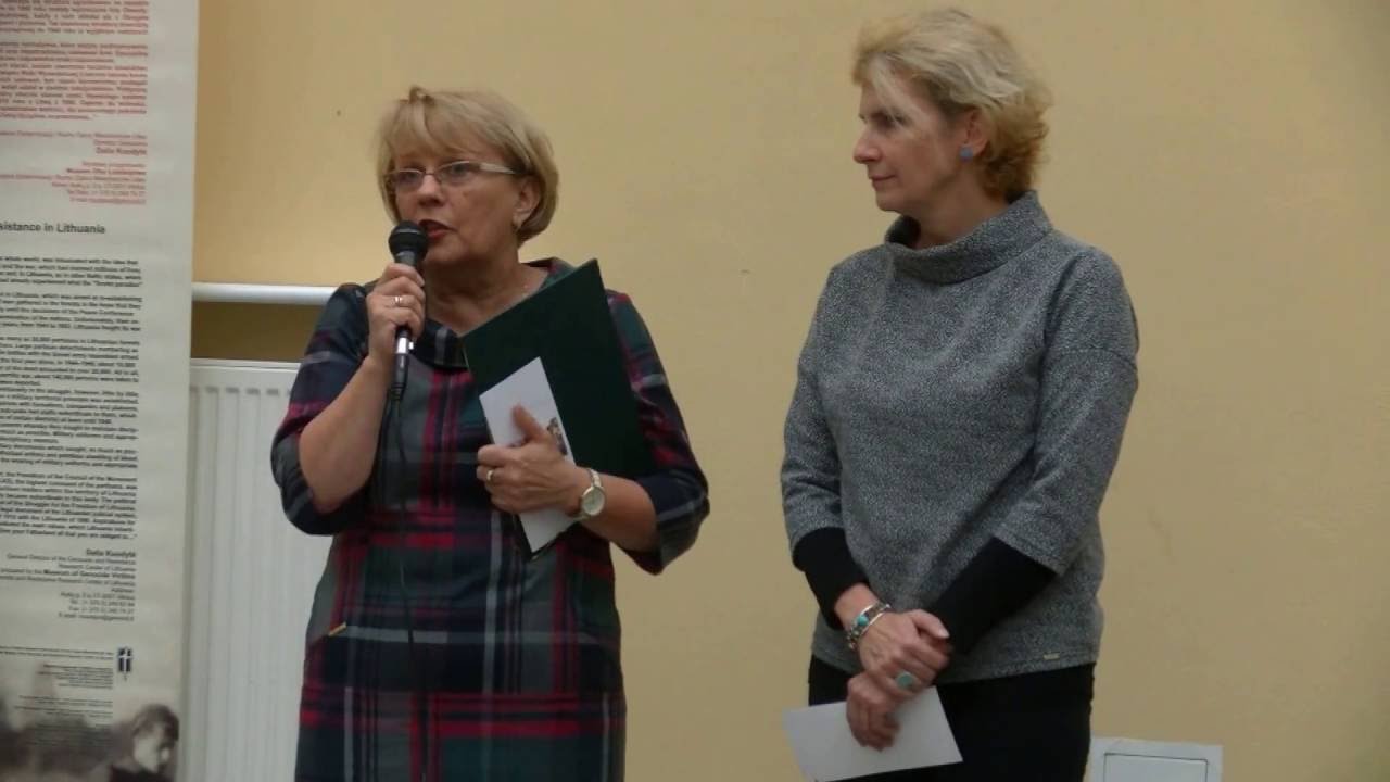 video to gif OLSZTYN24: Otwarcie wystawy fotograficznej „Wojna po wojnie” w WBP