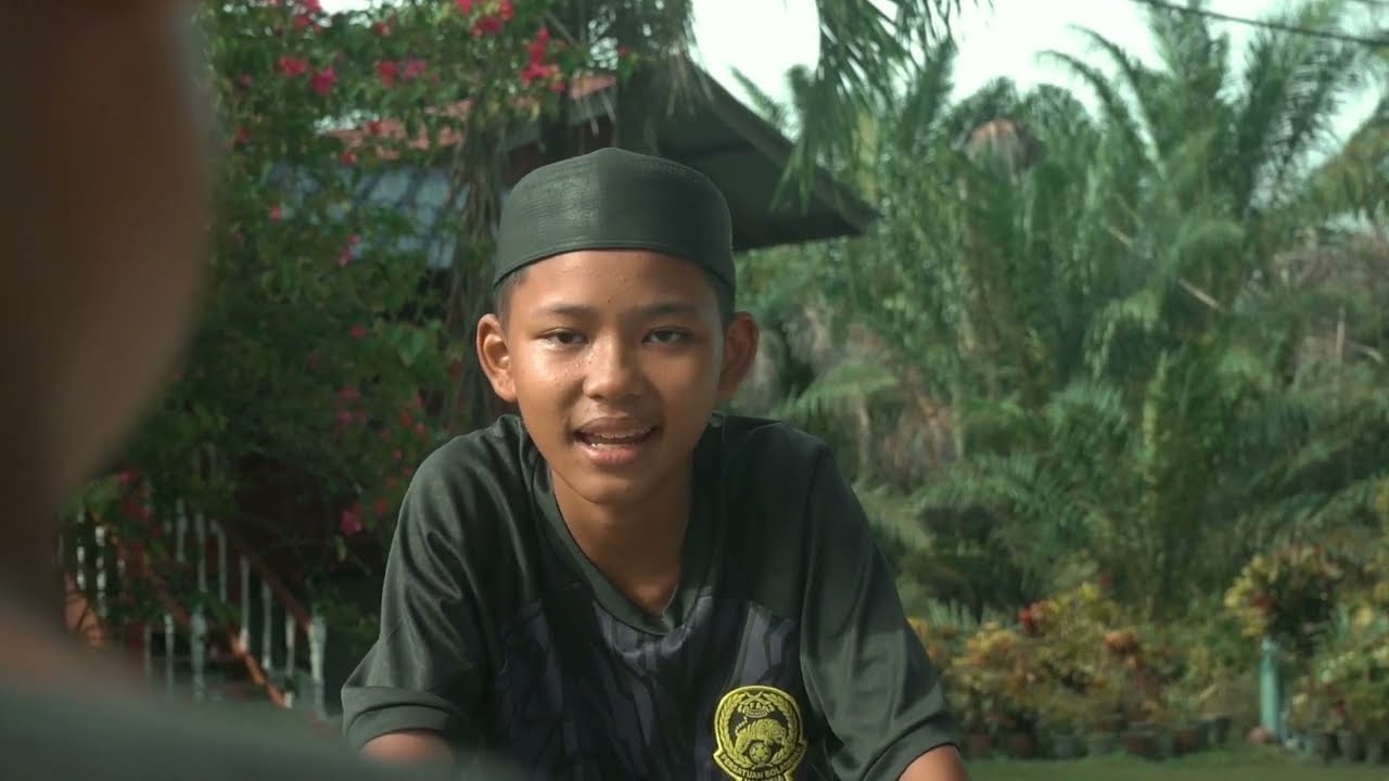 Intro | Lajak Vs Fixie | Shortfilm #azekkun