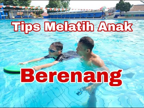 Tips Melatih Anak Berenang