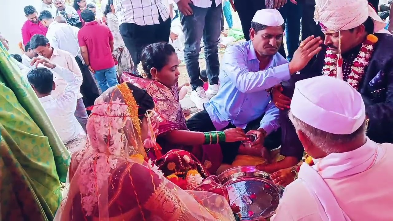 नवरदेवाची नवरीची एन्ट्री#हलगी चा नाद#❤️❤️ Vlogs #