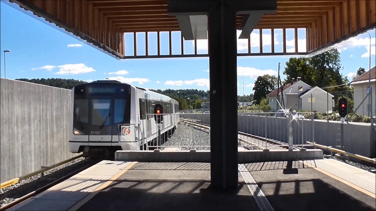 Oslo-Akershus T-bane - Linje 3: Kolsås T-banestasjon 8-2016 [HD]