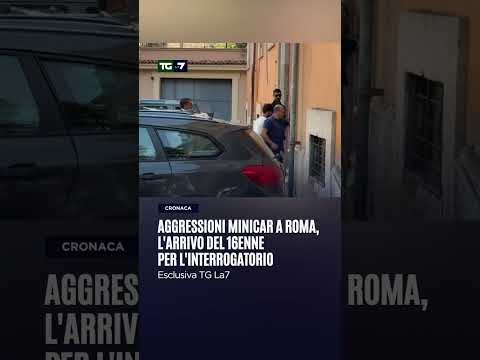 Video Aggressioni minicar a Roma, l'arrivo del 16enne per l'interrogatorio