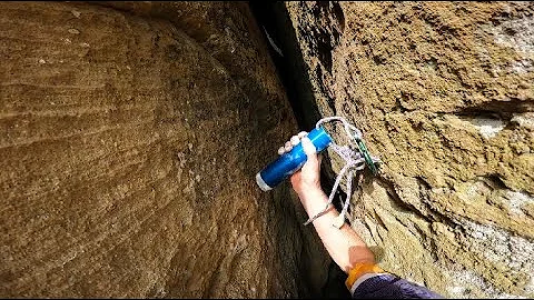 Yuk 5.9 Offwidth-Squeeze, Long Wall, Red River Gorge, KY