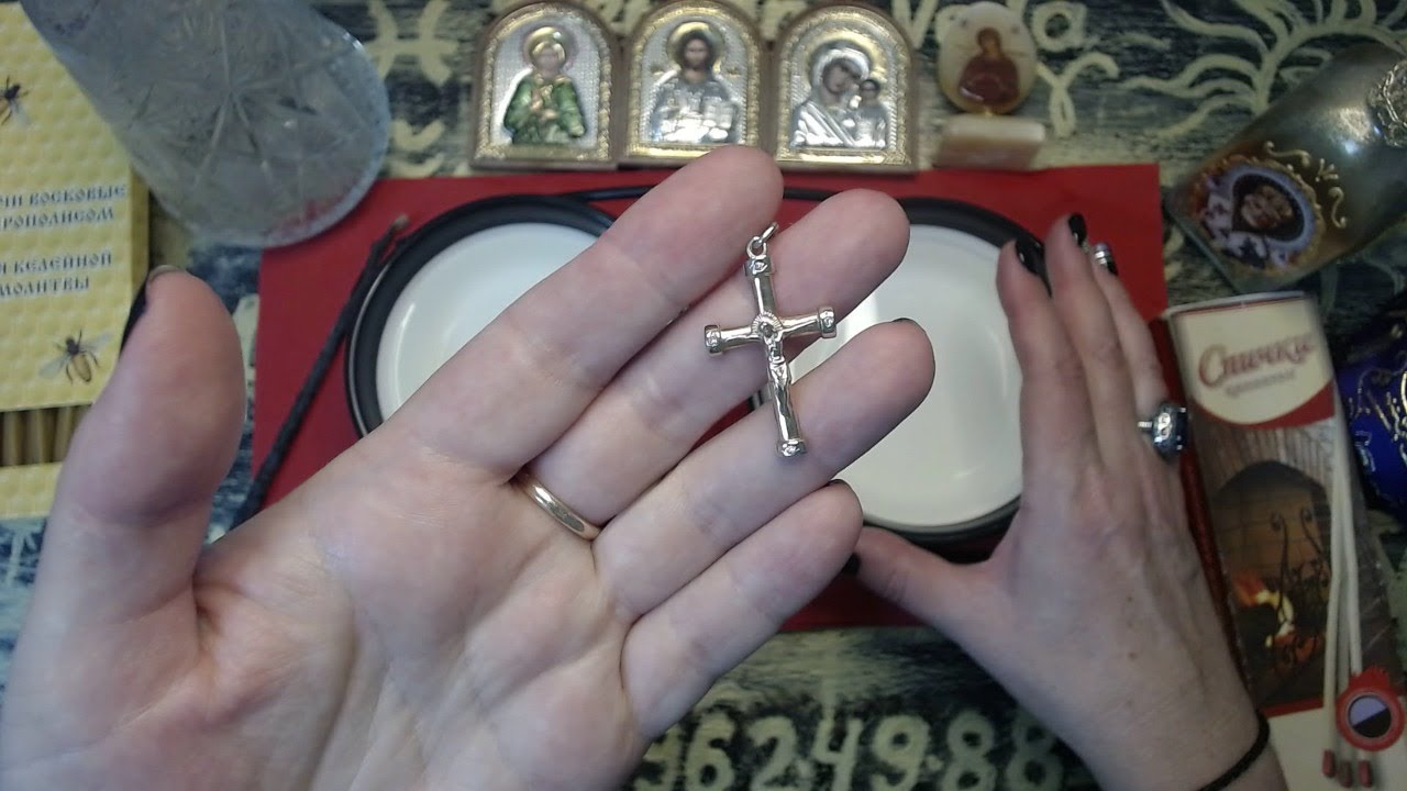 гадание на крещение. с крещенским сочельником и крещением господним. можно ли гадать в крещение на таро. гадания на крещение. легкие способы гадания.