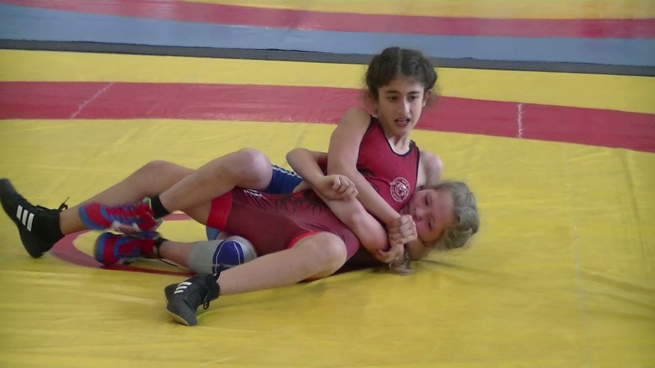 Wrestling Ringen Pokalturnier Werdau, weibliche female Schüler und Jugend, 38 kg, Freistil
