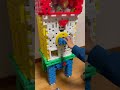 コインを入れると動くガチャガチャ