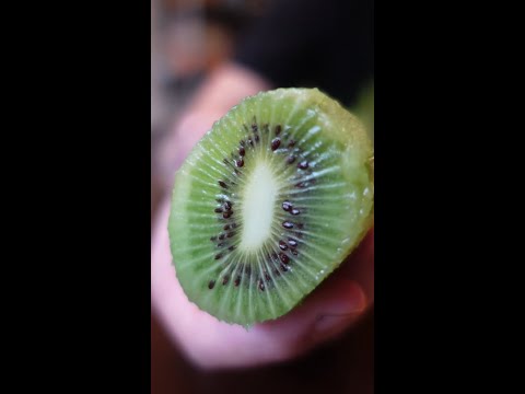 Video: 3 sätt att skala kiwifrukter