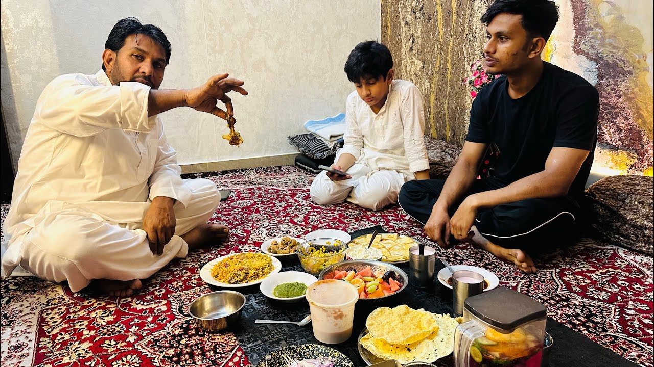 Ye Biryani Main Kya Nikal Gaya 😱