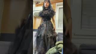 Jenna Ortega Tries On Wednesdays Prom Dress 