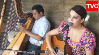 Video thumbnail of "FERNANDA MARTINEZ   ALMA  HUASA"