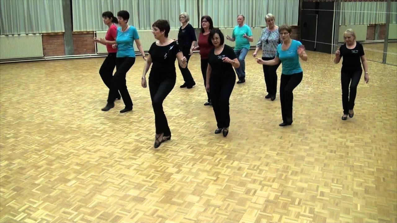 LIPSTICK, POWDER AND PAINT - Line Dance - YouTube