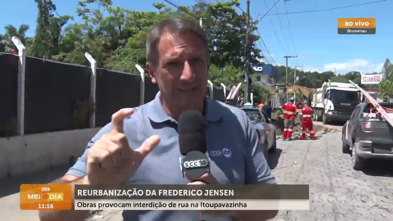 Reurbanização da Frederico Jensen interdita rua na Itoupavazinha | Trânsito | SCC Meio-Dia