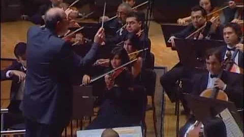 Jan Wagner conducts Johannes Brahms Symphony No. 2...