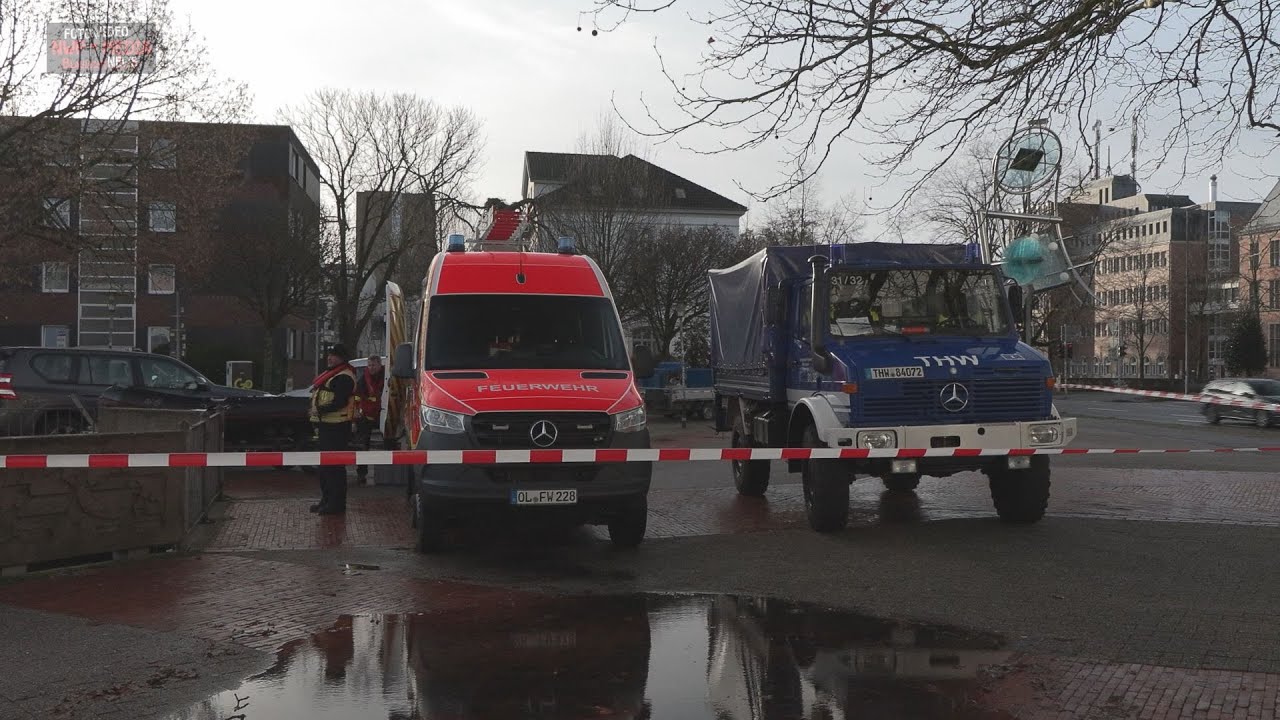 Hochwasserlage an der Hunte und in Oldenburg spitzt sich zu - Taucher in Oldenburg im  Einsatz