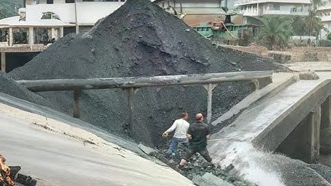 Unloading a ship long video (Part 2) #I want to be popular #Xiao Chen is steering the ship #origina