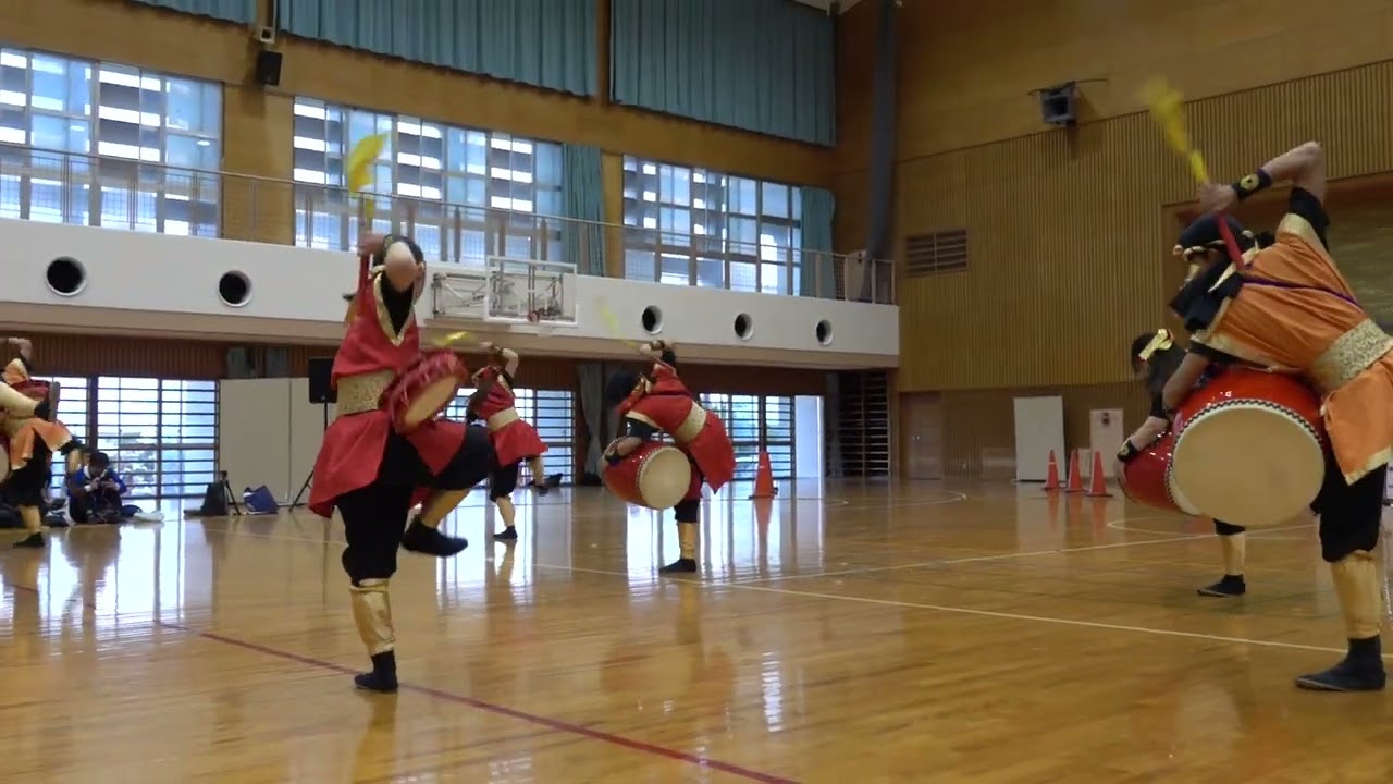 鼓舞楽団 浦風 グスージサビラ～いのちのまつり　第10回学生エイサーまつり　2025 3 8　沖縄国際大学メインフロア