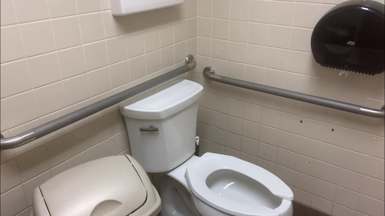 157 Family Restroom Country Kitchen ( Hibbing, MN ) ( Defunct/Now El