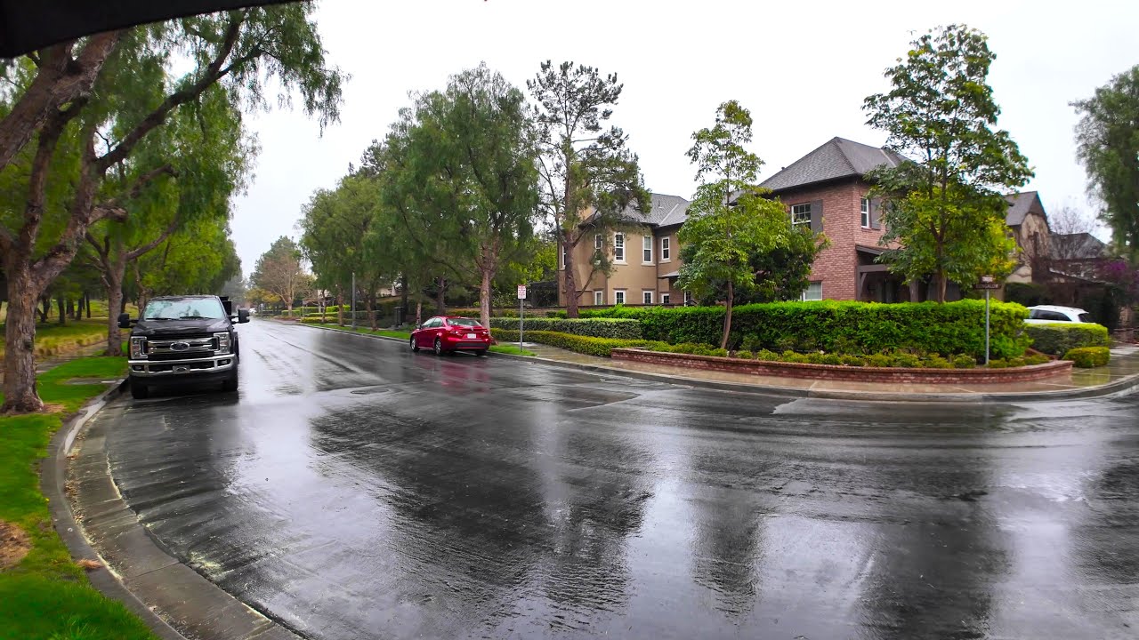 👟🏡Rainy Day Walk in Irvine, California Neighborhood