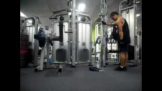 Tricep Pushdowns Single Hand 10reps 1st set.AVI