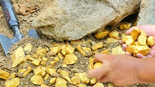 wow so lucky! I found million $$ dollar of gold treasure under stone at mountain, mining exciting