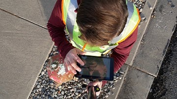 Trimble R2 with Collector for ArcGIS
