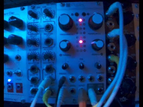 Mutable Instruments Plaits 15/30 : Switched Drum