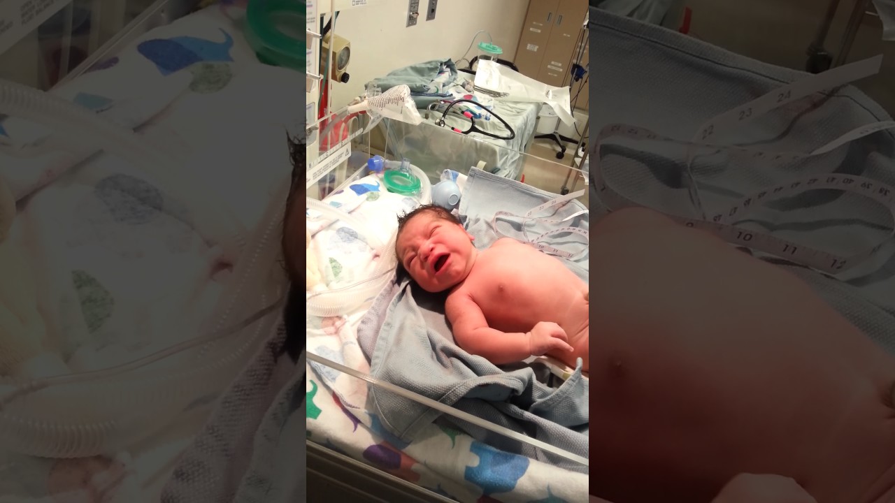 upload image Nacimiento de cristian