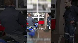 agent vindt wat van opgevoerde brommer #brommer #moped #politie