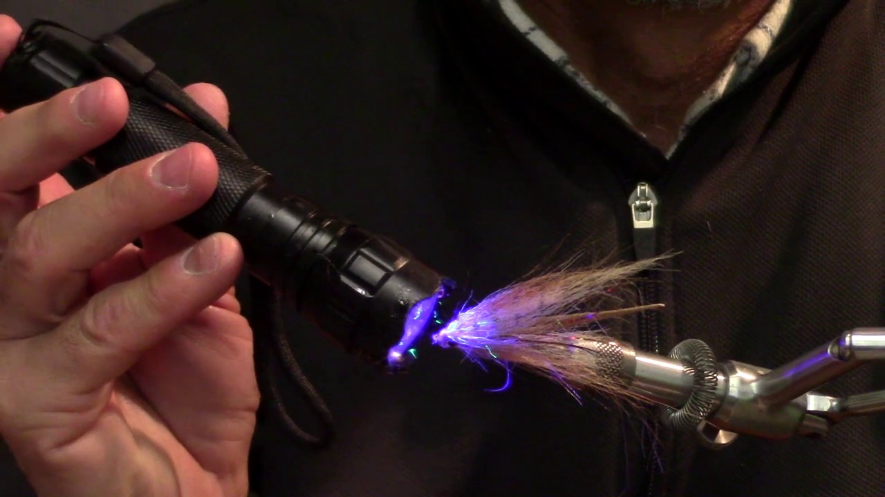 Fly Tying con Paolo Pacchiarini, streamer aspio