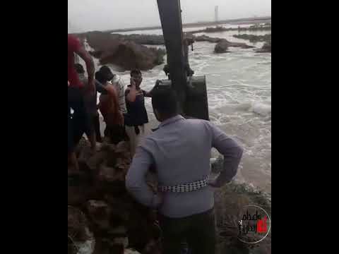 سیل بند ملاشیه شکست آب با شدت پیش می رود 