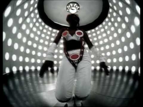 TLC - No Scrubs - 1999 [Official Music Video]