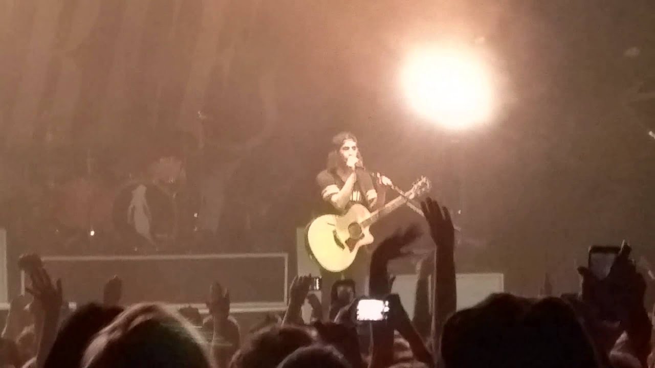 Pierce The Veil I'm Low On Gas and You Need A Jacket (live) YouTube
