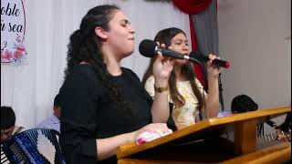 Video thumbnail of "Cuantos Creen que HOY DIOS va a hacer MILAGROS"