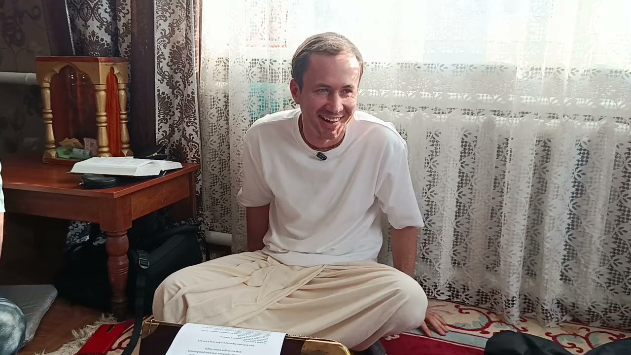 Е.М. Нароттам-вилас д. - Шри Чайтанья-чаритамрита, Ади-лила, 5.207-209