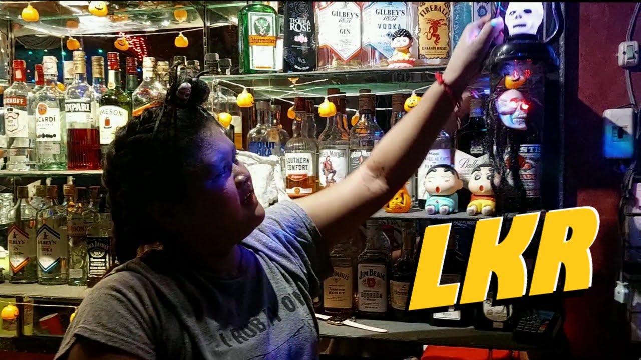 How Is Loi Kroh Road in October ? CHIANG MAI NIGHTLIFE Thailand !