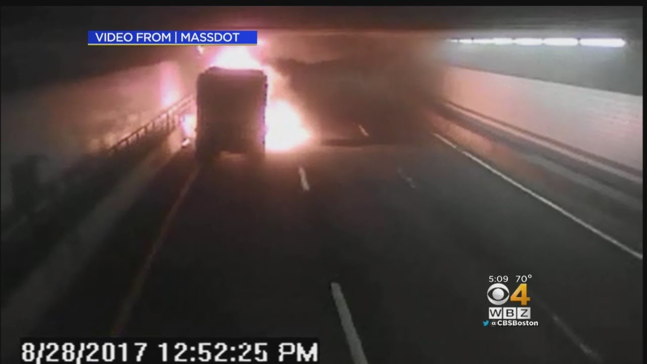 Truck Fire Shuts Down Mass Pike Connector Tunnel - YouTube