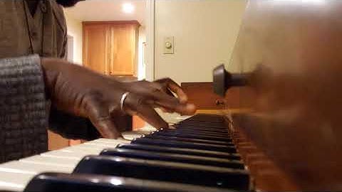 Jazz piano tutorial. The piano role in the rhythm section. How to practice comping. Kay Benyarko