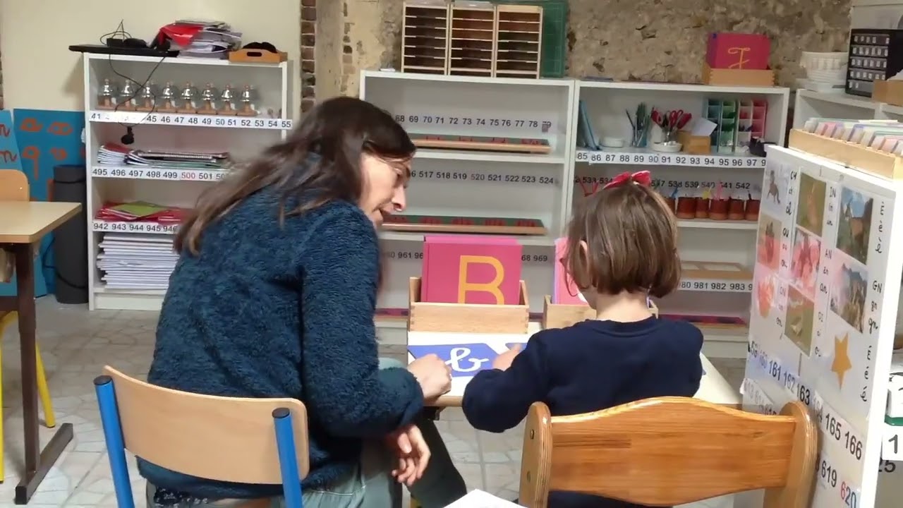 Bande annonce : Une école différente (film documentaire réalisé par les élèves de 3 à 11 ans - 2024)