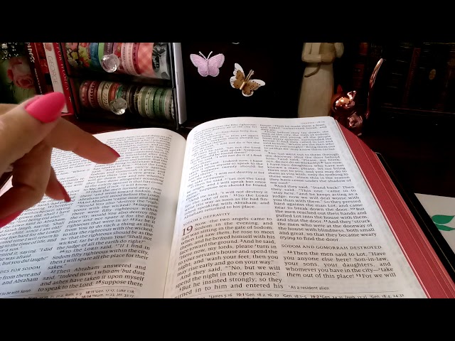 NEW BIBLE TREND: How to Washi Tape Code Your Bible! 