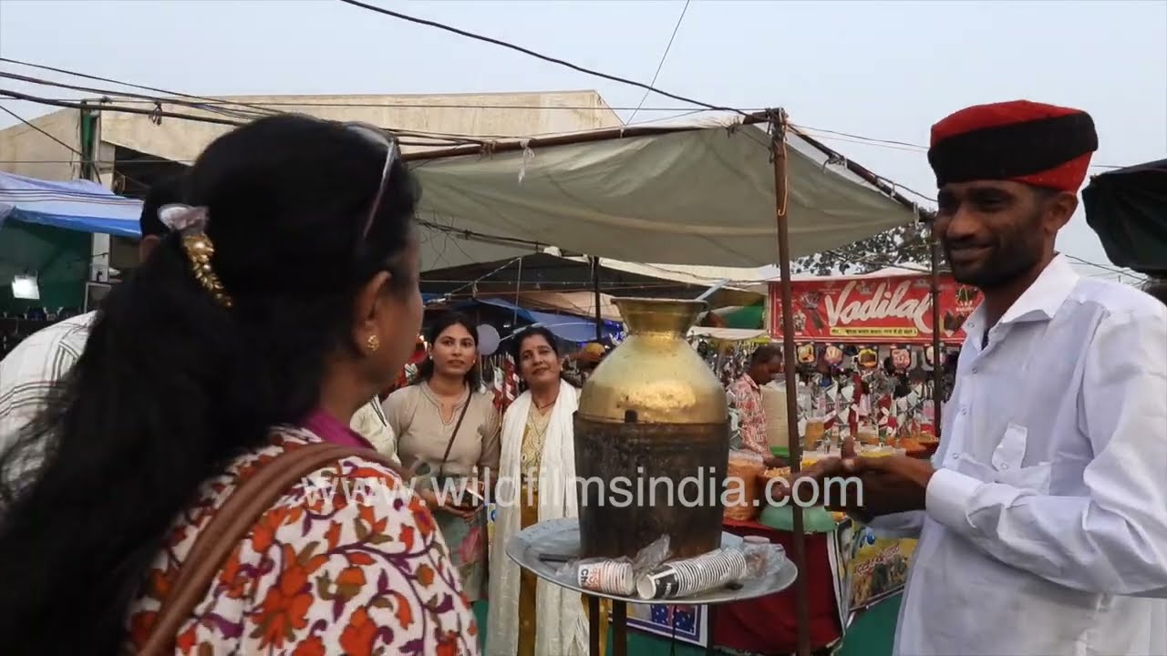 Daily Life Moments at Pushkar Mela 2025 with Traditional Vendors