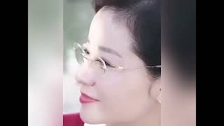 1174863 变色防蓝光老花眼镜1146428 智能黑科技防辐射变焦老花镜