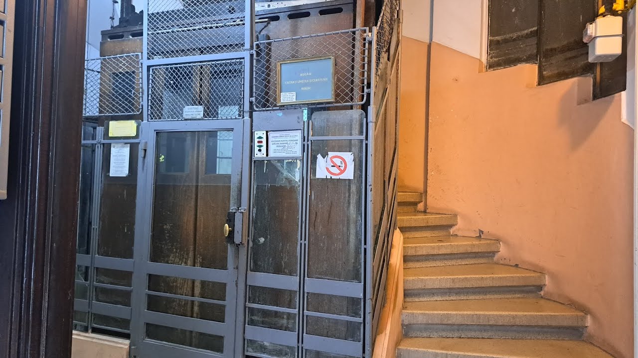 Old Schindler traction elevator (mod.) @ Strada Jules Michelet 19, Bucharest, RO