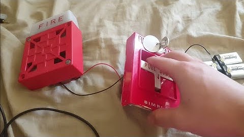 Wheelock 7002T-24 with Simplex 4251-20 T-Bar Pull Station (2)