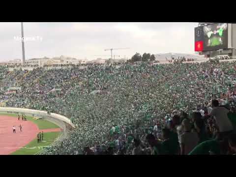 نلعبو عليها و نجيبوها و الله ما تروحي هكذا إستقبلت جماهير الرجاء فريقها في أول مباريات عصبة الأبطال