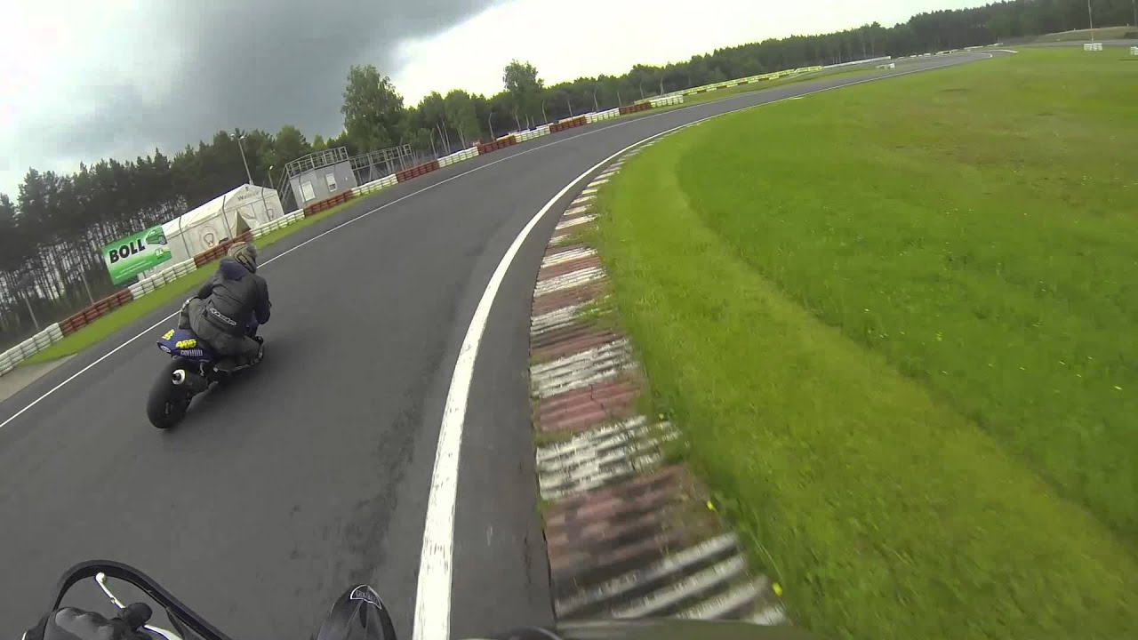 WallraV Race Center - Husaberg FS 650 2004 on board, Yamaha R6 2004