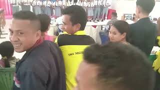 SMA NEGERI MANUFUI JUARA 1 LOMBA PADUAN SUARA  HARIDIKNAS ANTAR SEKOLAH DARI 30 SEKOLAH SMA.